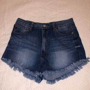 High Waisted Jean Shorts W Fringe